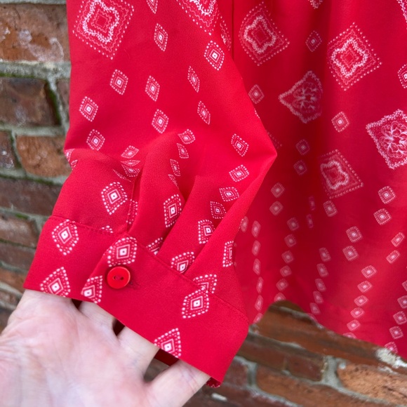 NYDJ Red Printed Pintuck Peasant Blouse  L - Picture 7 of 7